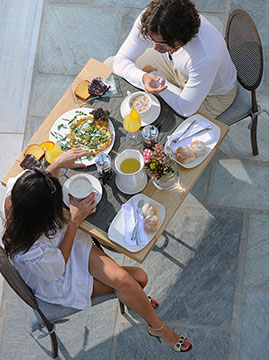 Breakfast outdoors