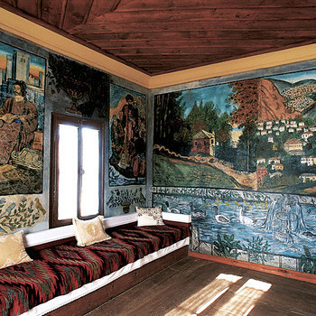 The old mansion of Giannis Kontos at Anakasia, has been turned into a museum for the painter Theofilos. The painter drew more than twenty original wall paintings, to return the favor to the landlord that was very kind to him.